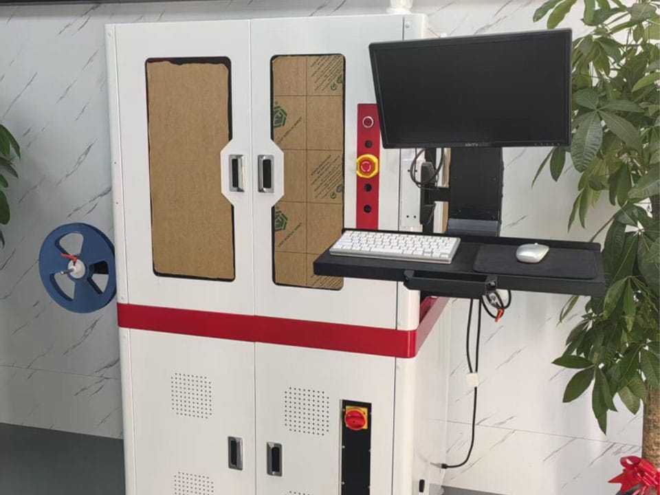 Гибкость smd ленты machineility smd ленты machine写出关于批发商制造商之类的题目,字符在55-60之内的英文标题 Гибкость smd ленты машины